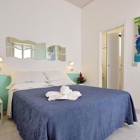 Hotel Oltremar B&B Cattolica Ngoại thất bức ảnh