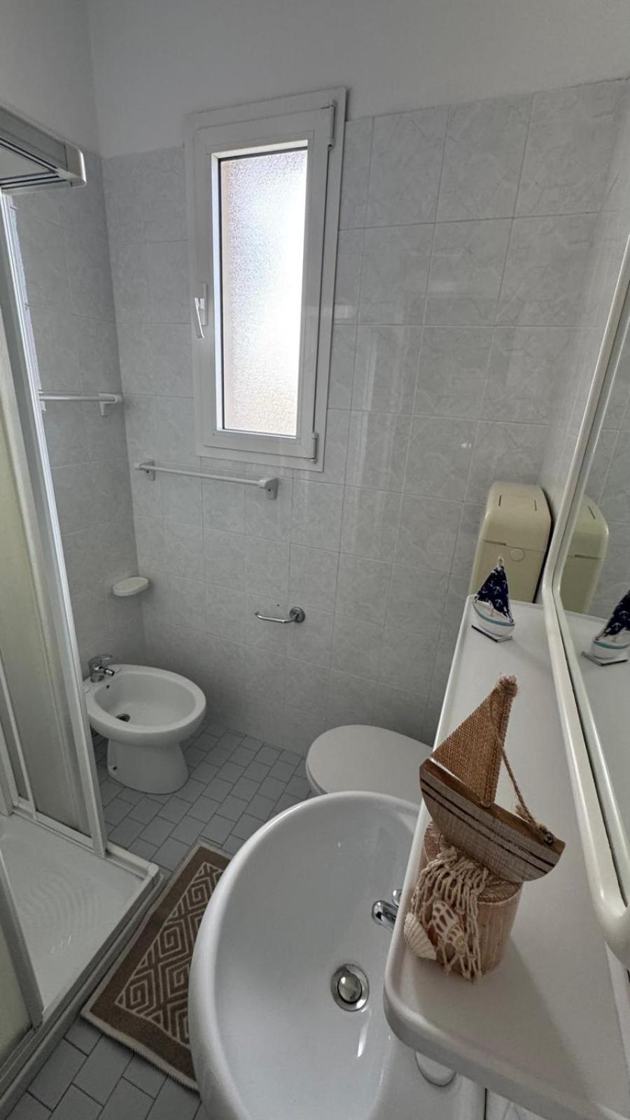 Hotel Oltremar B&B Cattolica Ngoại thất bức ảnh